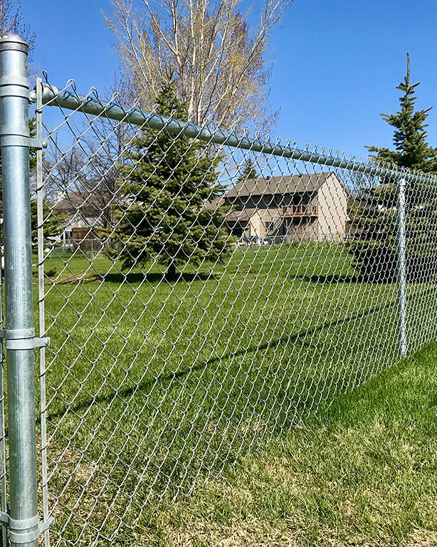 Commercial chain link fence